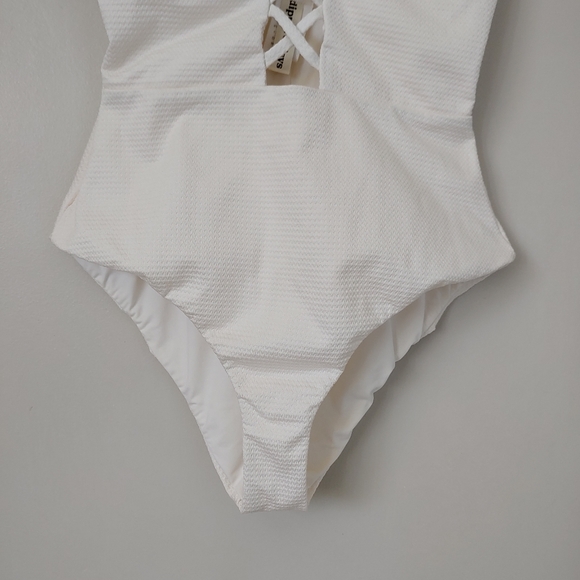 Dippin Daisys Bliss One Piece Swimsuit Criss Cross Size Small White Dove - Picture 10 of 16
